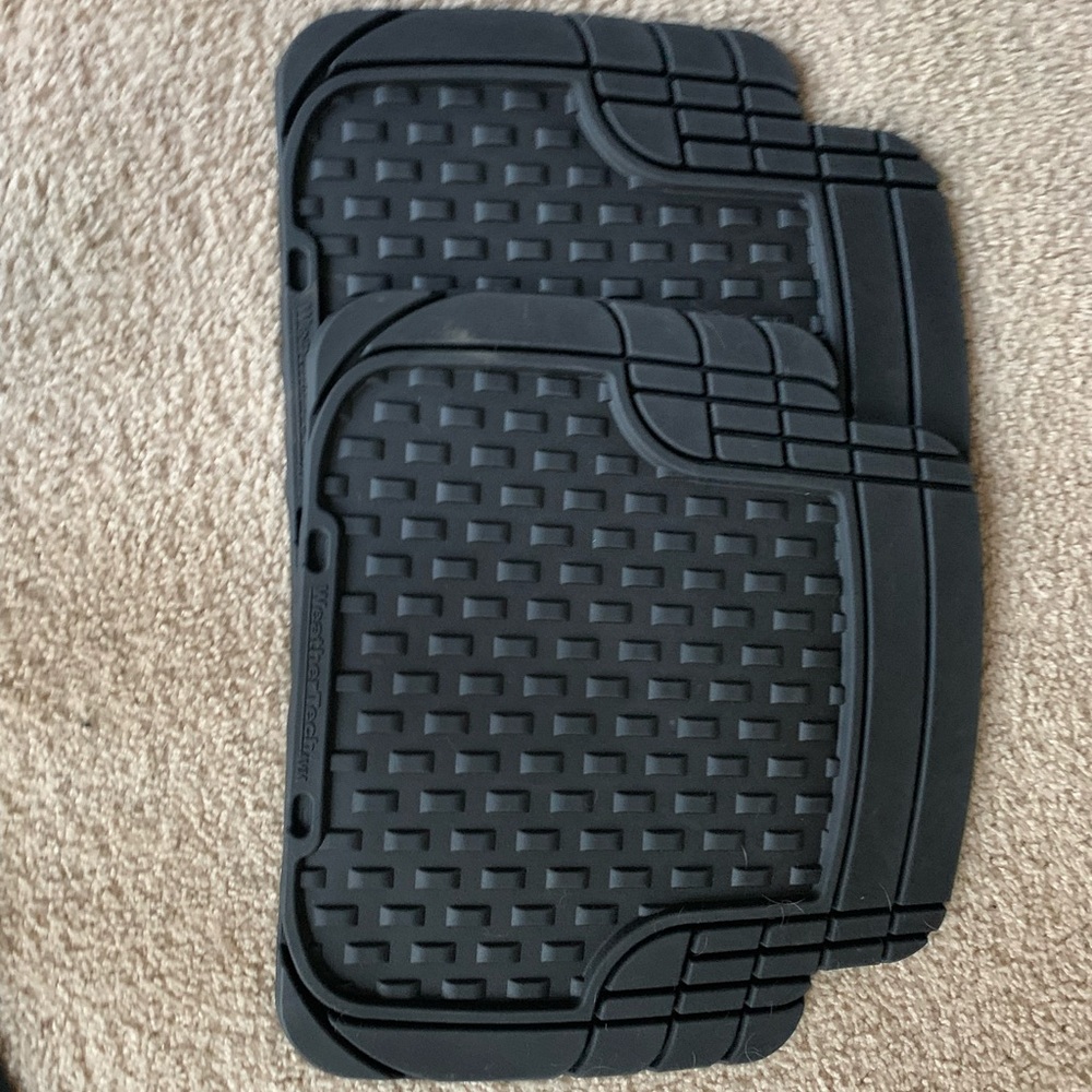 Car floor mat